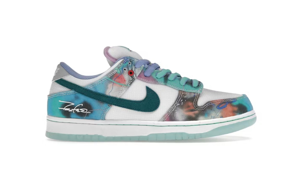 Nike SB Dunk Low Futura Laboratories